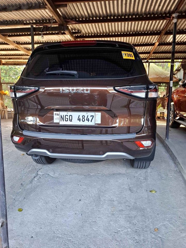 Used 1
                    ISUZU
                     for Sale Image