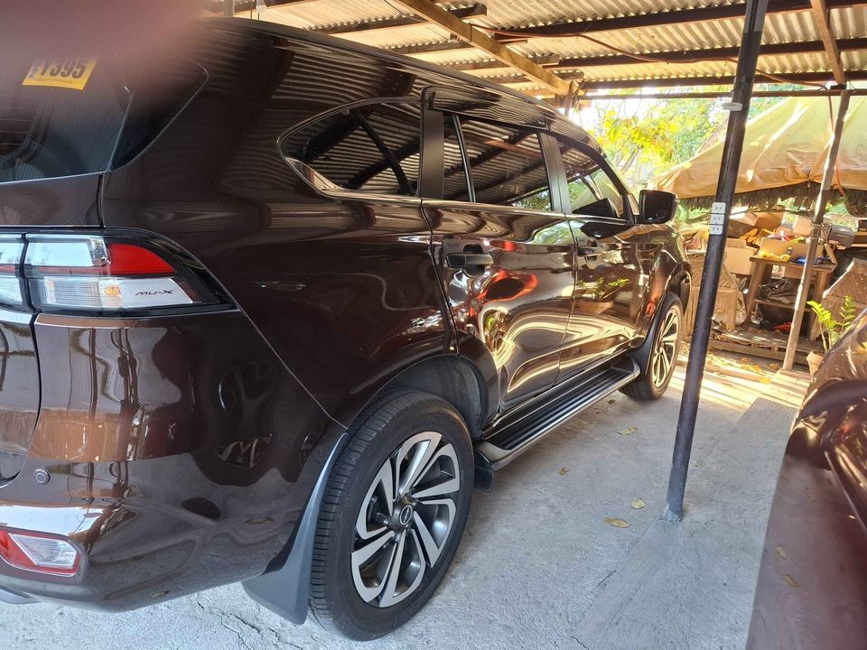 Used 1
                    ISUZU
                     for Sale Image