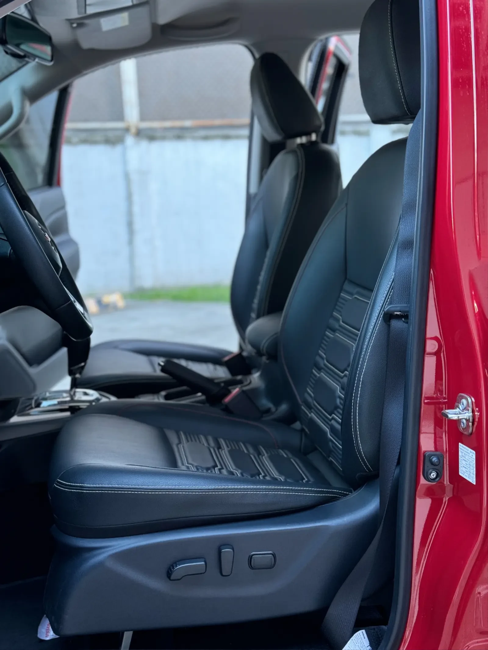 Used 1
                    NISSAN
                     for Sale Image