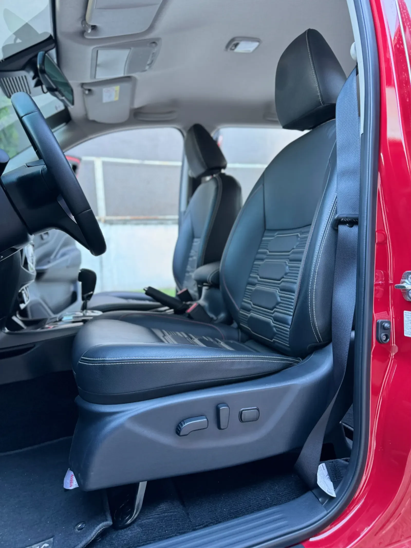 Used 1
                    NISSAN
                     for Sale Image